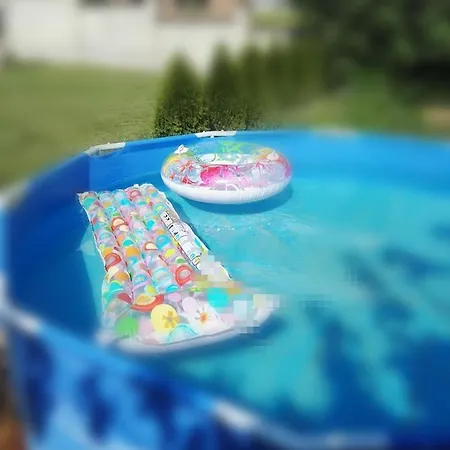 полина * 瓦爾納