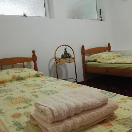 полина بيت للعطل